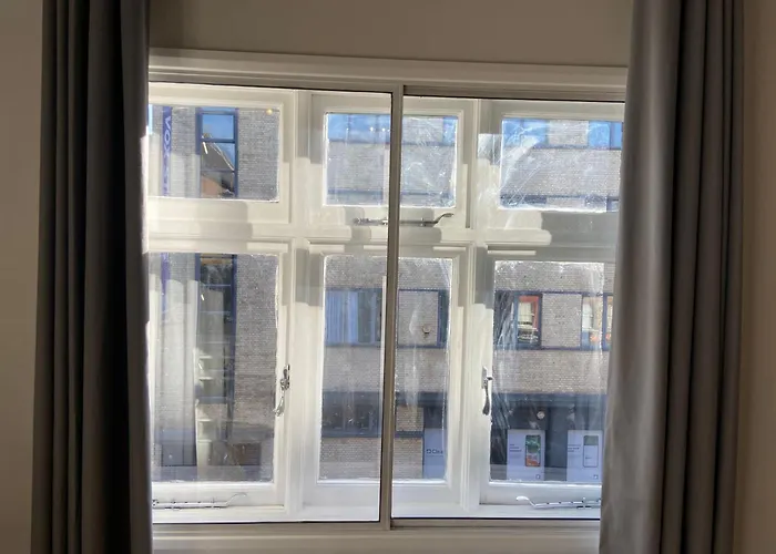 Period Apartment On South Bank